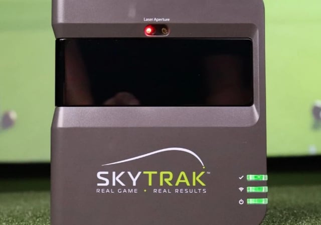 skytrak golf simulator