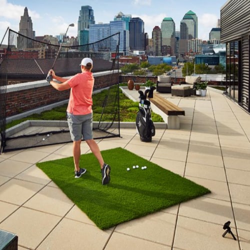 golf simulator outside