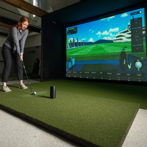 square launch monitor indoor use